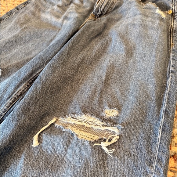 GAP Baggy Mid-Rise Distressed Jean sz 29 R - Picture 3 of 9